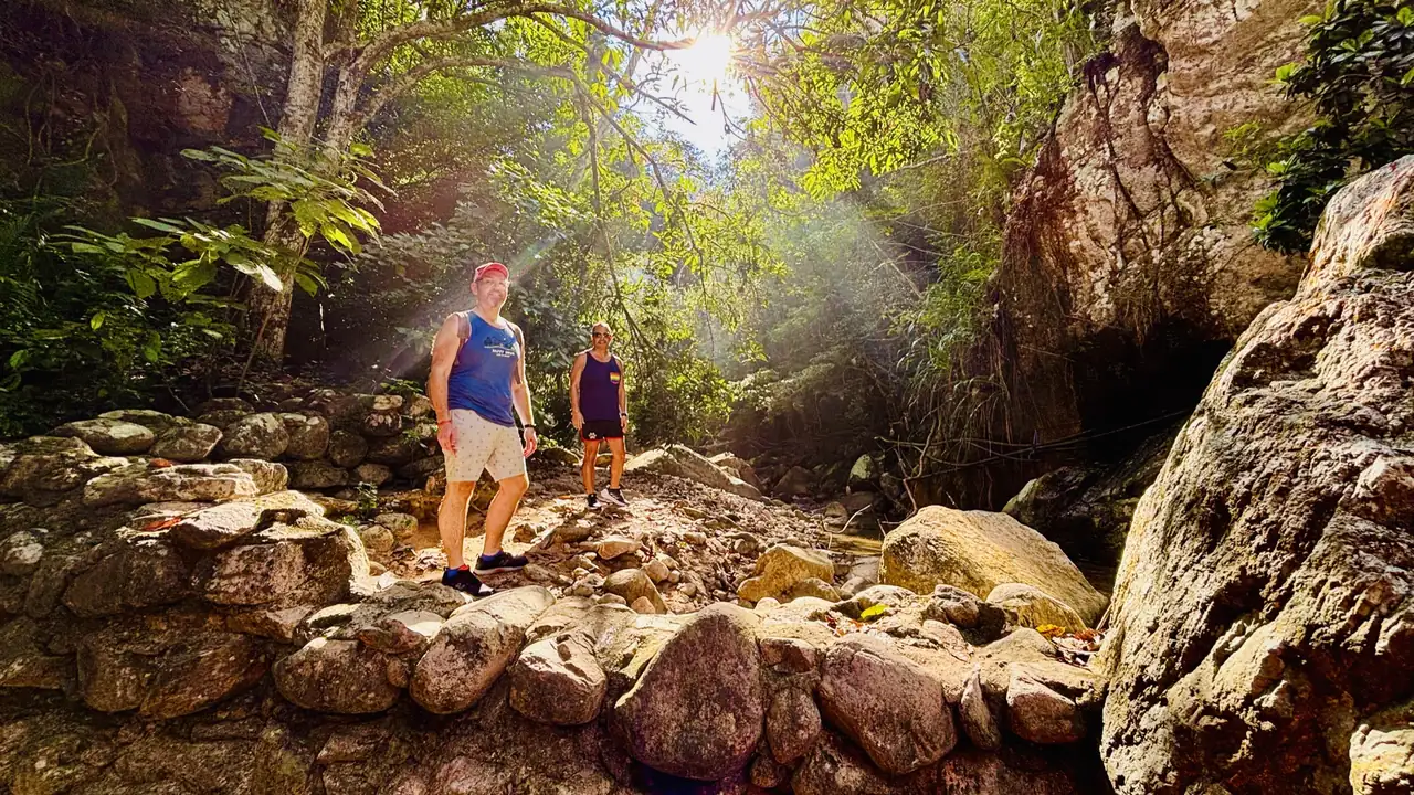 El Nogalito: a river hike to the Fairy Portal